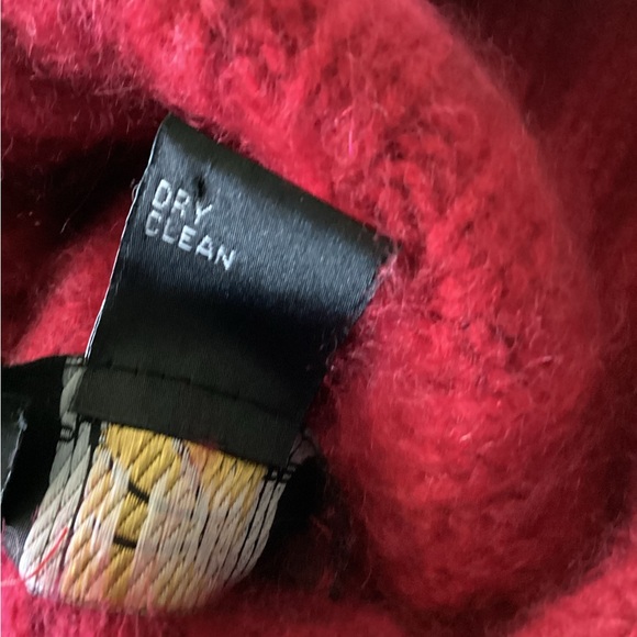 Pure Cashmere Cable Knit Winter Beanie Hat Burgundy Red - Picture 6 of 6